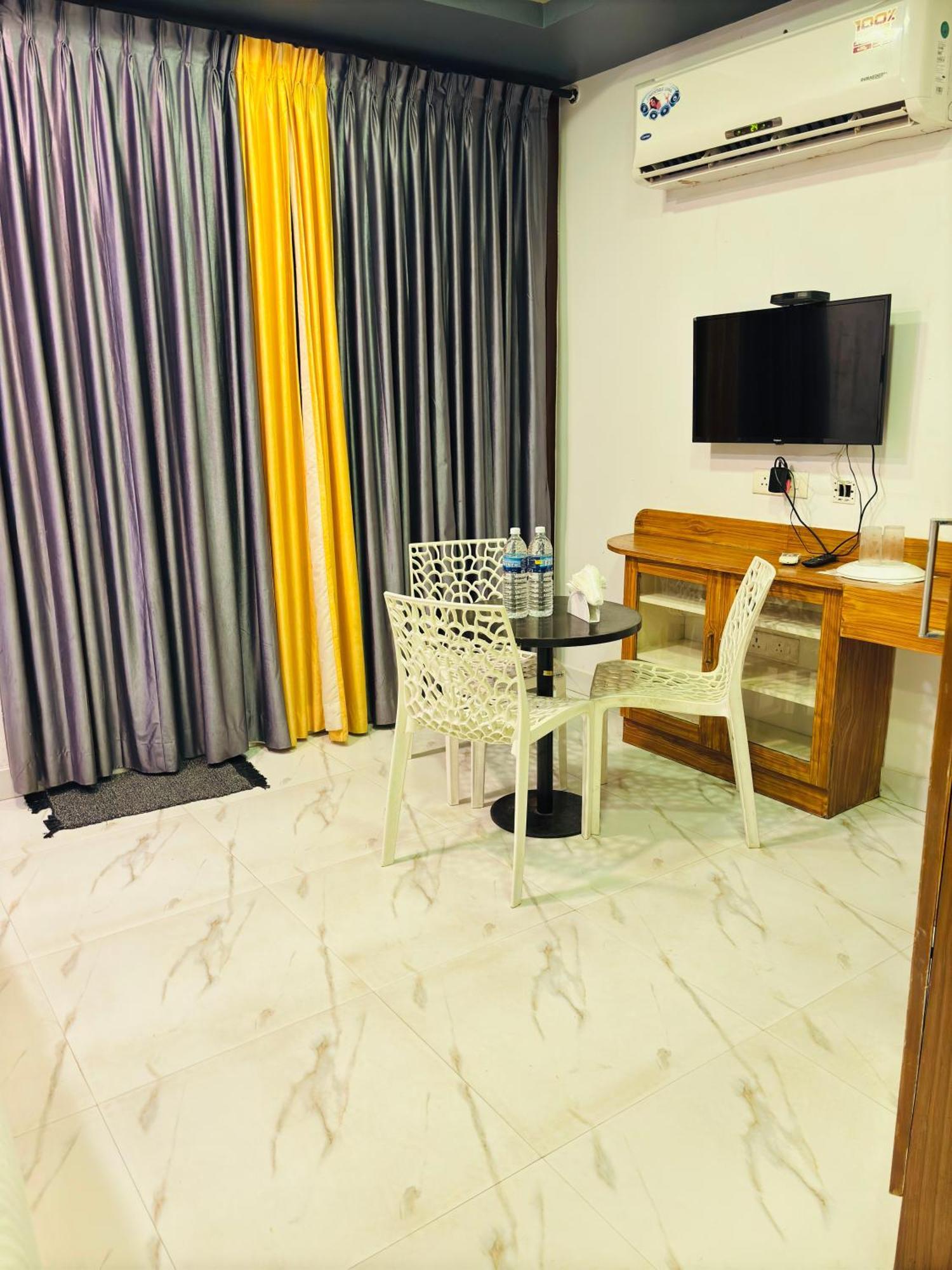 The Elite Beachview Pondicherry Bagian luar foto