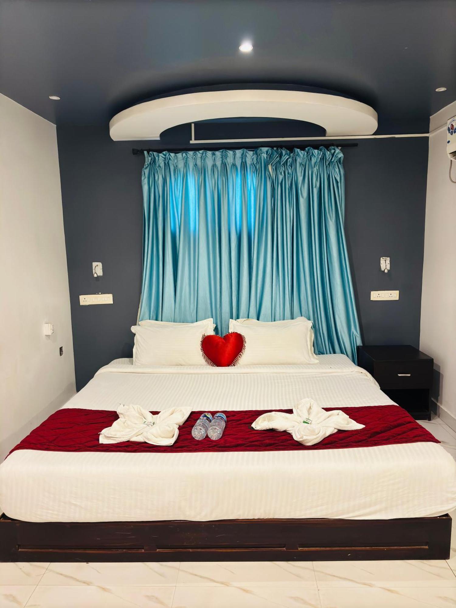 The Elite Beachview Pondicherry Bagian luar foto