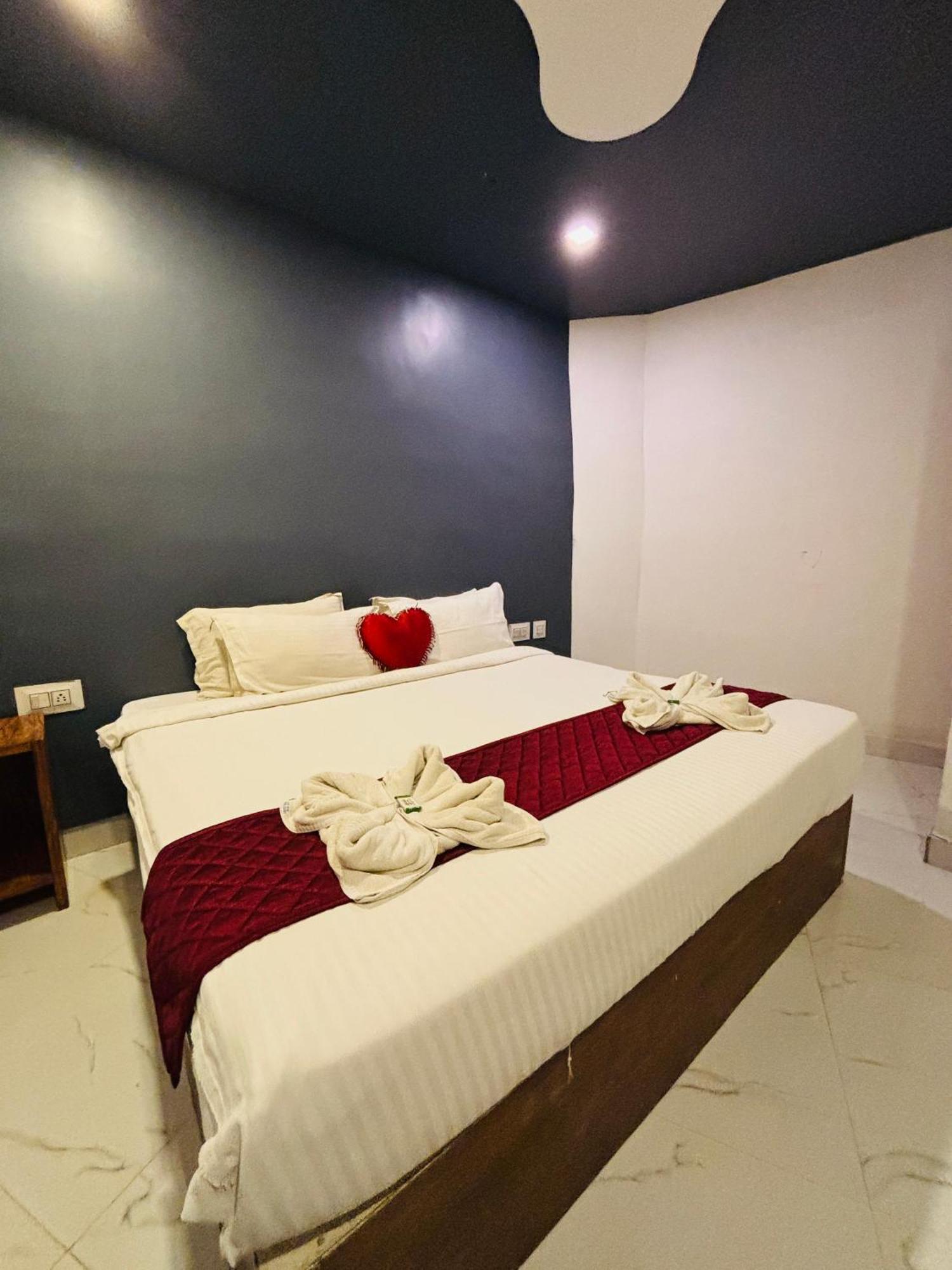 The Elite Beachview Pondicherry Bagian luar foto