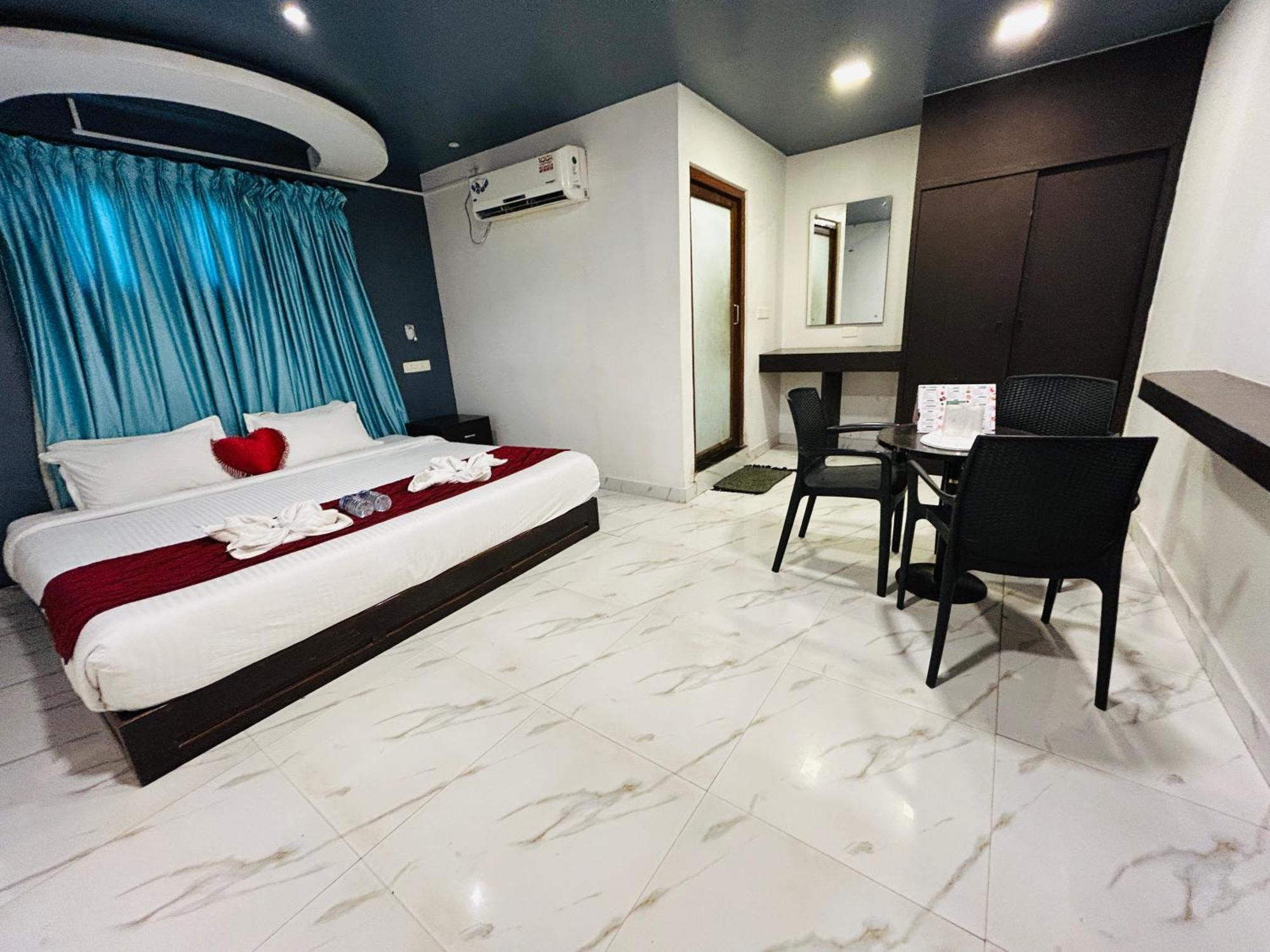 The Elite Beachview Pondicherry Bagian luar foto