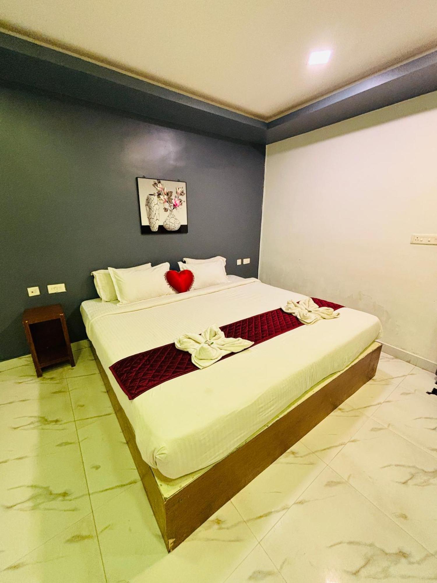 The Elite Beachview Pondicherry Bagian luar foto