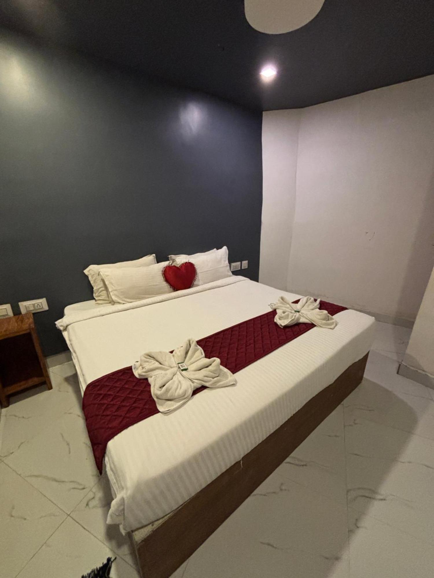 The Elite Beachview Pondicherry Bagian luar foto