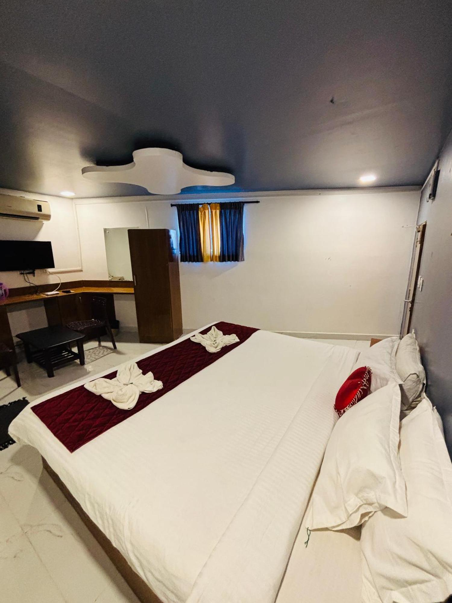The Elite Beachview Pondicherry Bagian luar foto