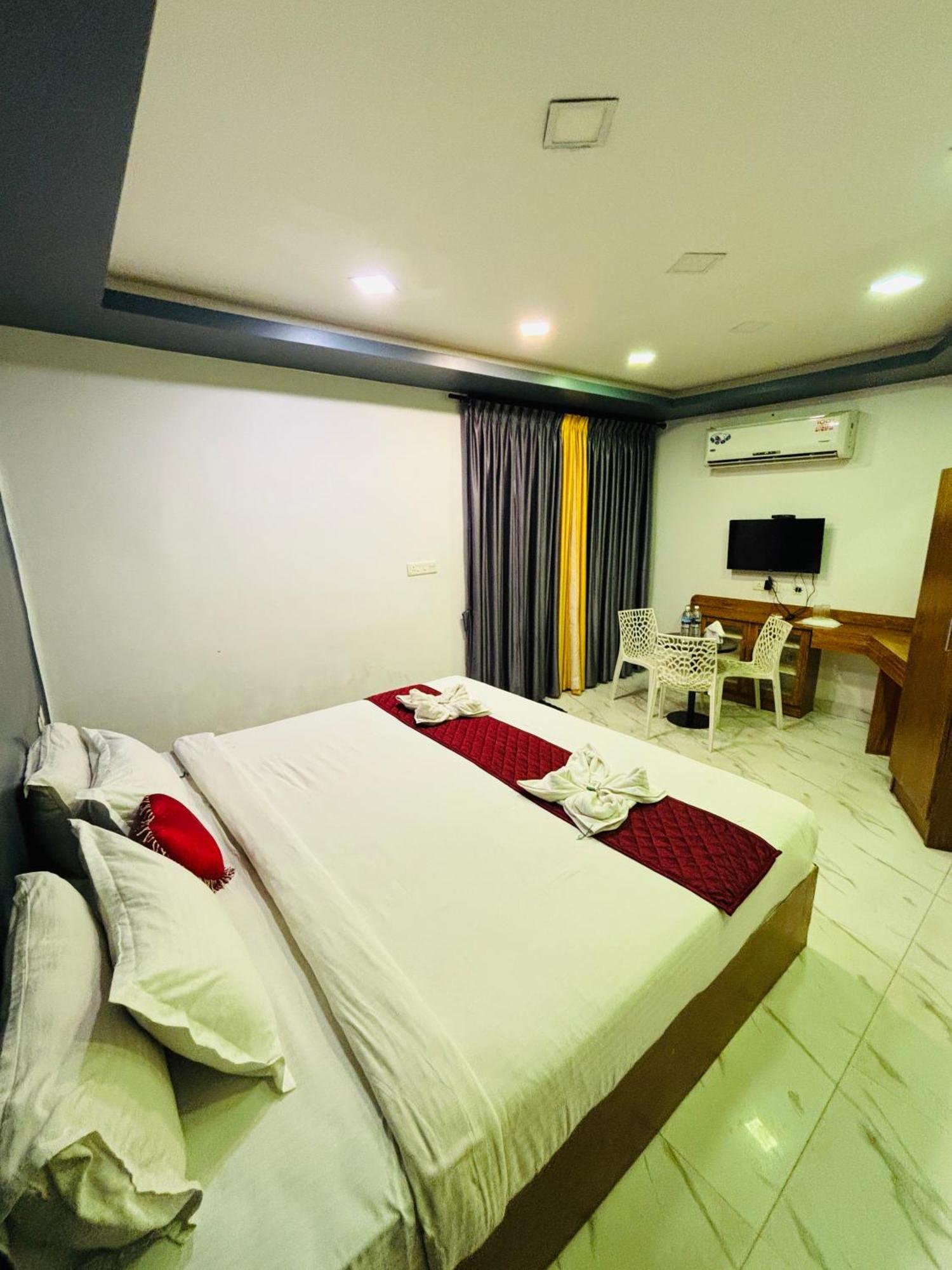The Elite Beachview Pondicherry Bagian luar foto