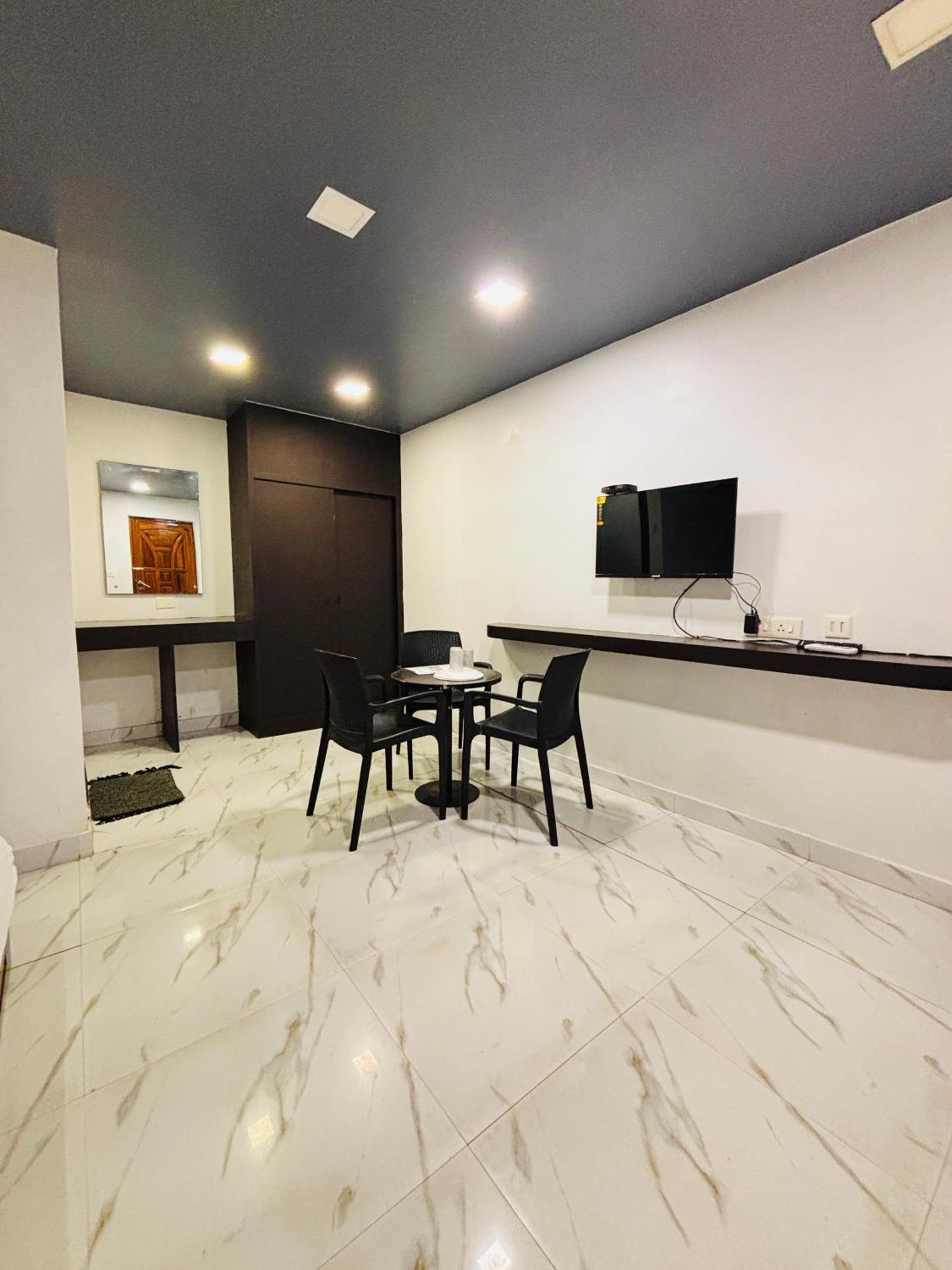 The Elite Beachview Pondicherry Bagian luar foto